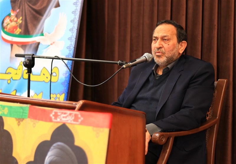 مقدم فر: ایران جنگ فرسایشی آمریکا را به چالش کشید